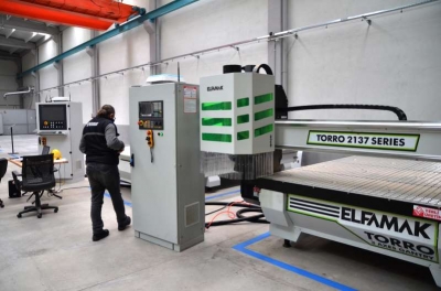 Konya'da bir firmanın ürettiği CNC tezgahları, Güney Afrika ve Rusya'da uçak ve kamyon fabrikalarında kullanıyor.